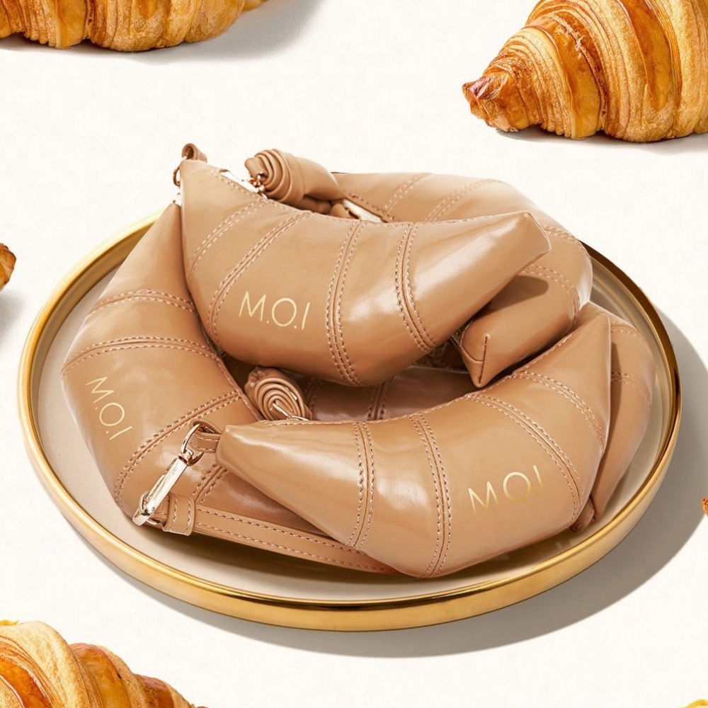 MOI croissant mini bag